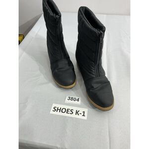 Womans Bee Size 9.5 W Black Zip Up Quilted Ankle Snow Boots